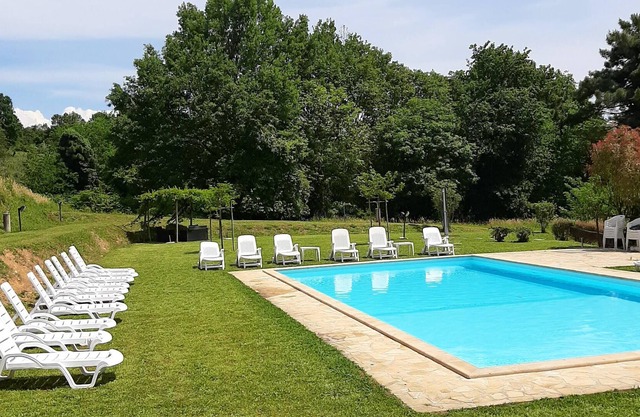 Homerez - Nice appartement for 6 ppl. with shared pool and terrace at Montecarlo