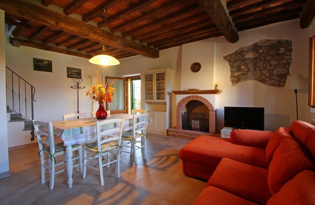 House in Camaiore center for 5 People with Garden