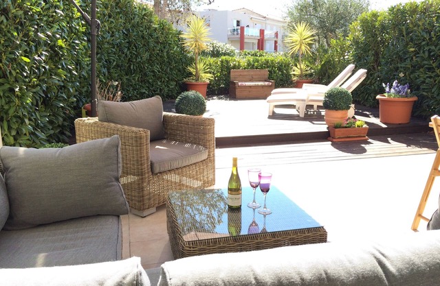 Juan Flore, Luxury Garden Apartment With Deck And Terrace, Juan Les Pins