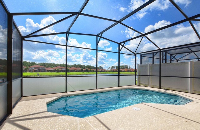 Lake View - with Private Pool Home Disney Area
