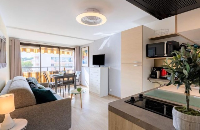 Les Coralines by Interhome