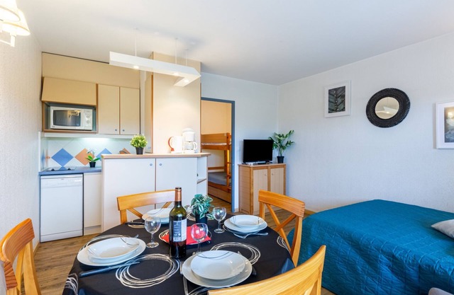 Les Platanes by Interhome