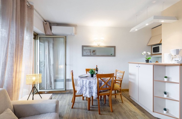 Les Platanes by Interhome