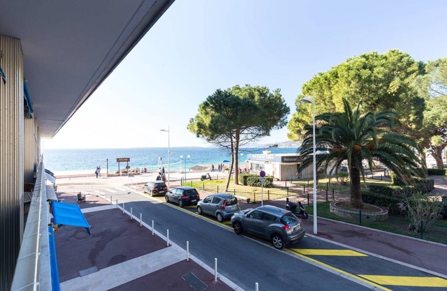 LES RIVES D'OR - 3 rooms - Sea view- Garage - Aircondionning