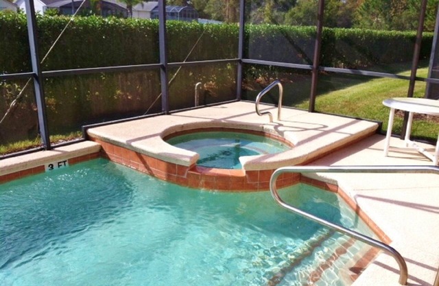 Lots of room, private pool & hot tub. LOTS of amenities, Tiki Bar, arcade & MORE