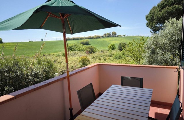 M195 - Marcelli, three-room apartment with terrace 200m from the sea