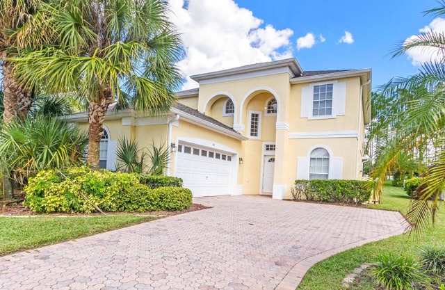 New Listing! Highlands Reserve Resort, 7mi to Disney & 17mi to Universal - FS222089
