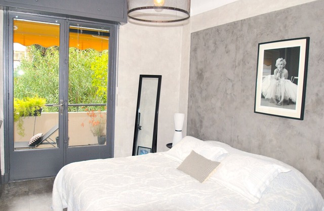 One Bedroom Croisette 79