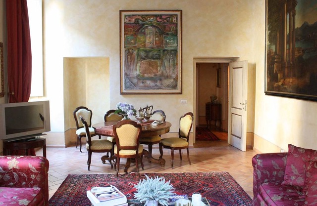 Pantheon Luxury 766.1