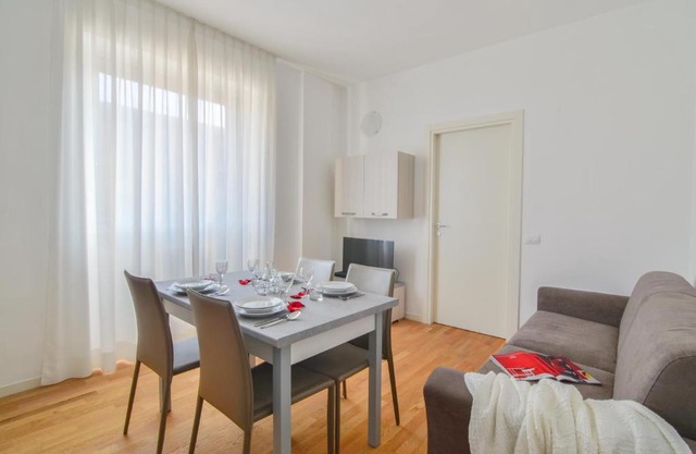 Palazzo Farini Halldis Apartments