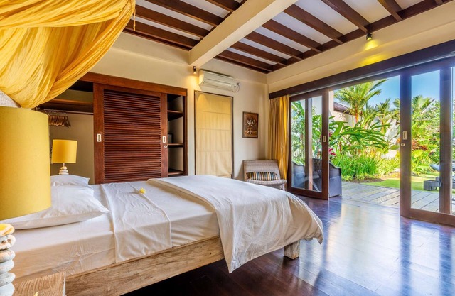 Pristine Villa Yuyu Balian 