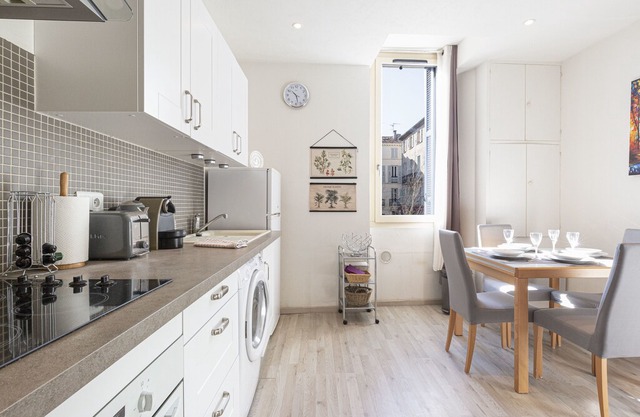 RARE ! One bedroom apartment on the Place Nationale with parking and AC