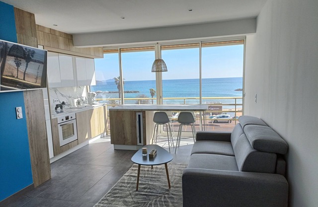 sea front apartment panoramic sea view french riviera golfle de saint tropez