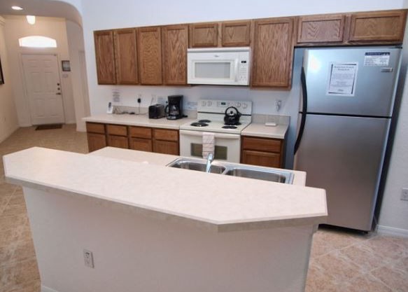 Stunning Luxury Family Villa in Vizcay, Davenport 4BR / 3.5BA