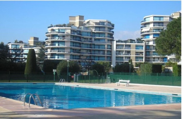 T2, Islette du Riou, avec piscine, vue golf et parking privé