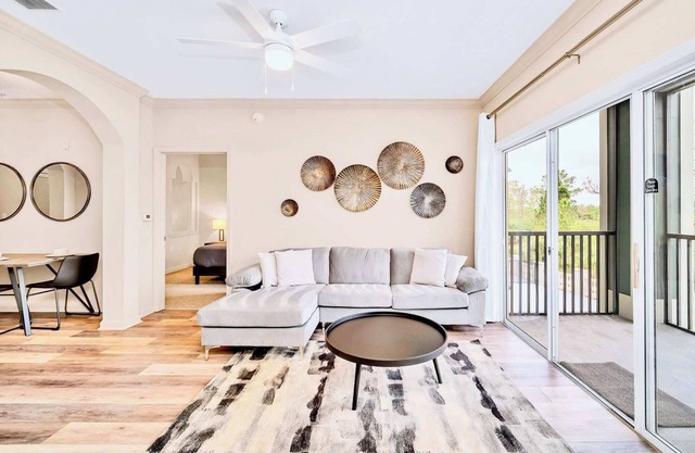 Upstay 2BR Condo w Pool/Hot Tub—Near Disney
