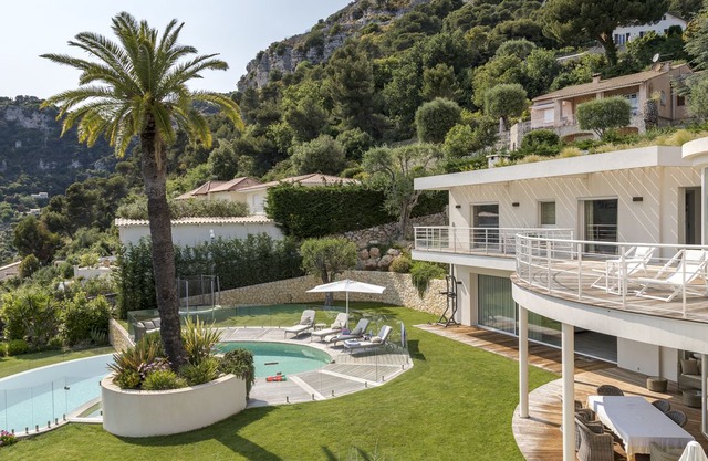 Wonderful 4 bedroom House in Monte Carlo (Q9519)