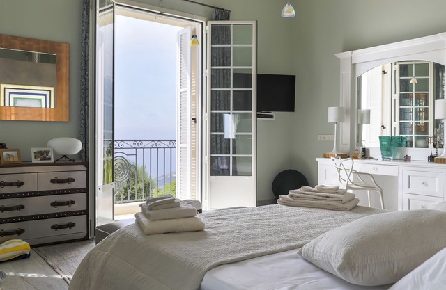 Wonderful 4 bedroom House in Monte Carlo (Q9519)