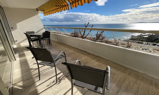 Villeneuve Loubet Beach Apartment | 06AO - Superbe appartement avec vue mer exceptionnelle
