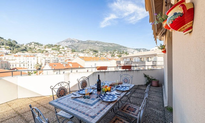 Old Town Apartment | 100 m² Apartment ∙ 2 bedrooms ∙ 4 guests