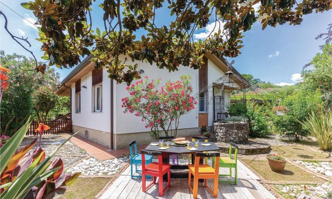 Massa House | 100 m² Maisonette ∙ 2 bedrooms ∙ 6 guests