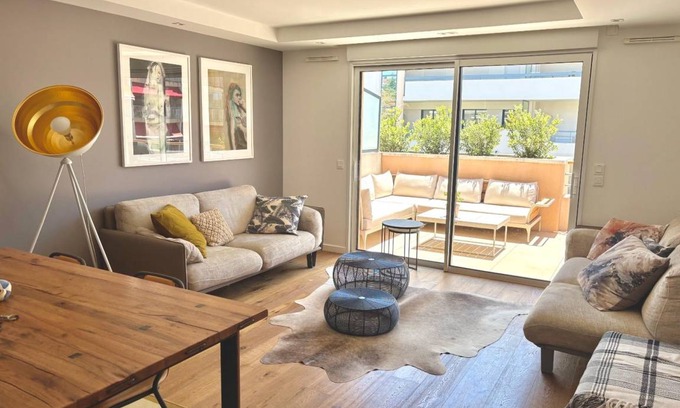Pointe Croisette Apartment | 105 m² Apartment ∙ 4 bedrooms ∙ 8 guests