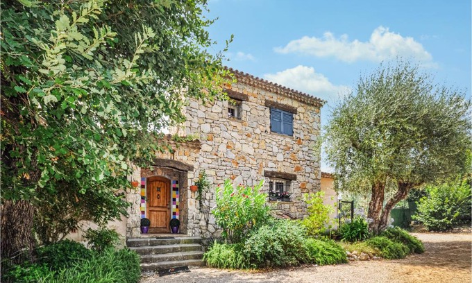 Saint-Jacques House | 116 m² House ∙ 3 bedrooms ∙ 6 guests