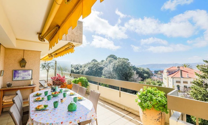 Cap-d'Antibes Apartment | 120 m² Apartment ∙ 2 bedrooms ∙ 4 guests