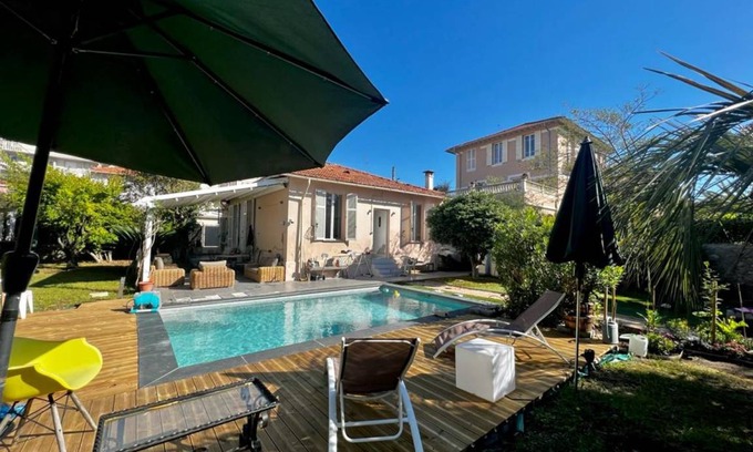 Antibes City Centre House | 120 m² House ∙ 3 bedrooms ∙ 7 guests