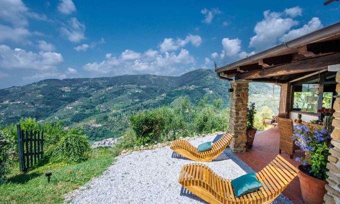 Pescia Villa | 120 m² Villa ∙ 2 bedrooms ∙ 4 guests