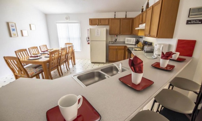 Silver Creek Villa | 1217 Silver Creek 4 Bedroom Villa