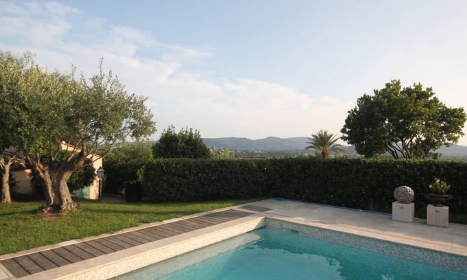 Grimaud House | 135 m² House ∙ 2 bedrooms ∙ 4 guests