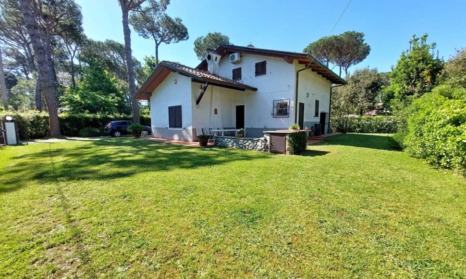 Ronchi Villa | 140 m² Villa ∙ 4 bedrooms ∙ 8 guests