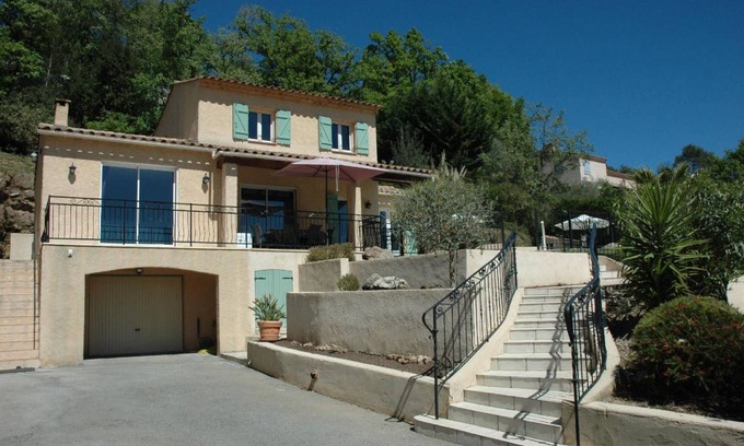 Bagnols-en-Foret House | 150 m² House ∙ 3 bedrooms ∙ 6 guests