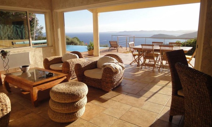Le Rayol Villa | 160 m² Villa ∙ 4 bedrooms ∙ 9 guests