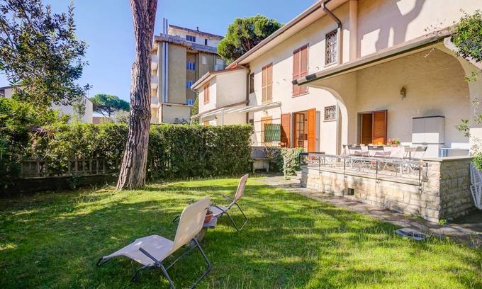 Marina di Pietrasanta House | 160 m² House ∙ 3 bedrooms ∙ 8 guests