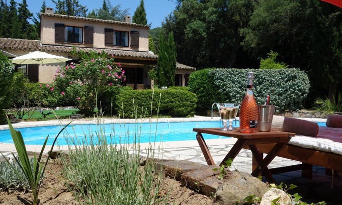 La Mole House | 160 m² House ∙ 3 bedrooms ∙ 6 guests
