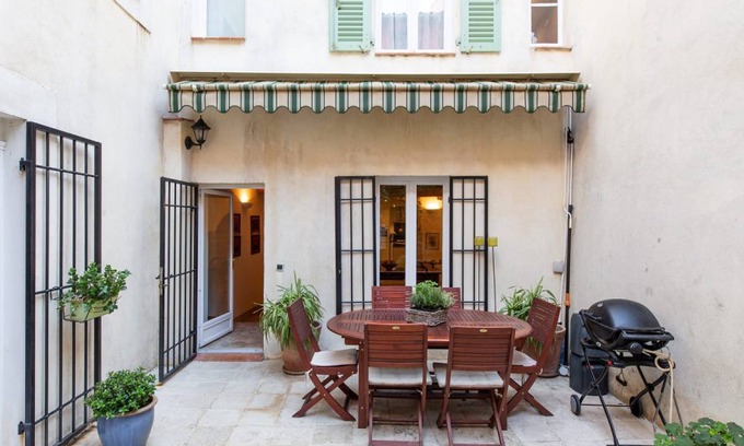 Antibes Old Town House | 170 m² House ∙ 3 bedrooms ∙ 6 guests