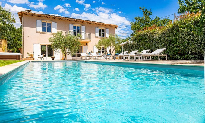 Le Tignet House | 180 m² House ∙ 4 bedrooms ∙ 8 guests