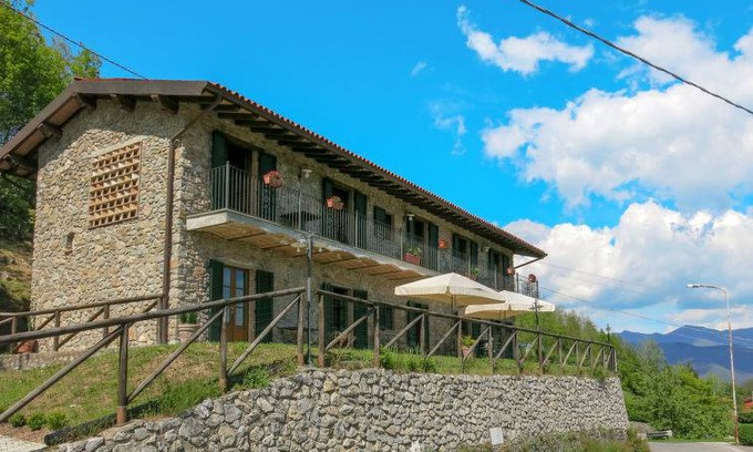 Molazzana House | 180 m² House ∙ 4 bedrooms ∙ 12 guests