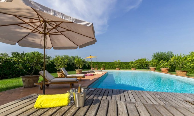 Massarosa Villa | 180 m² Villa ∙ 4 bedrooms ∙ 8 guests