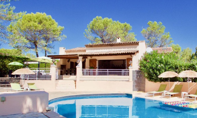 La Bouverie Villa | 200 m² Villa ∙ 3 bedrooms ∙ 11 guests