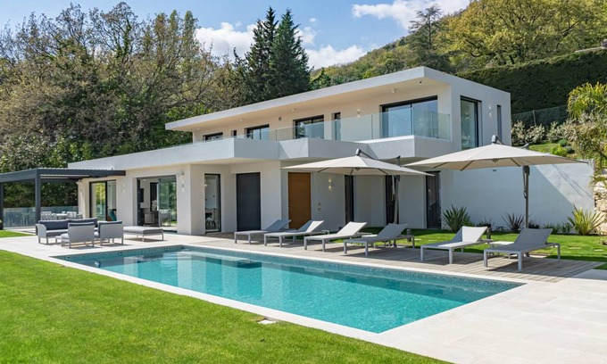 Vence Villa | 200 m² Villa ∙ 5 bedrooms ∙ 10 guests