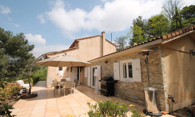 Colomars Villa | 210 m² Villa ∙ 3 bedrooms ∙ 10 guests