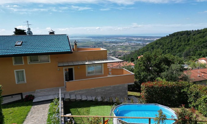 Corsanico Villa | 210 m² Villa ∙ 5 bedrooms ∙ 10 guests