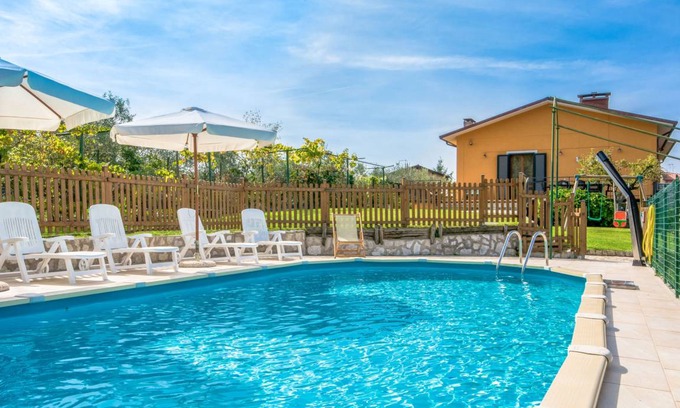 Monteggiori House | 220 m² House ∙ 5 bedrooms ∙ 10 guests