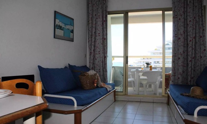 Villeneuve Loubet Beach Apartment | 24 m² Studio flat ∙ 1 bedroom ∙ 4 guests