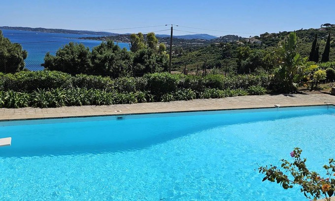 Plage de la Garonnette Villa | 240 m² Villa ∙ 6 bedrooms ∙ 12 guests
