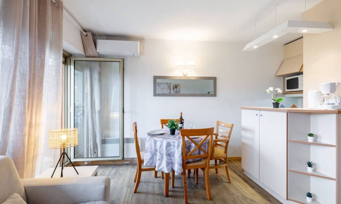Sainte-Maxime City Centre House | 25 m² House ∙ 1 bedroom ∙ 4 guests