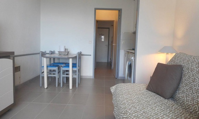 Villeneuve Loubet Beach Apartment | 25 m² Studio flat ∙ 1 bedroom ∙ 4 guests